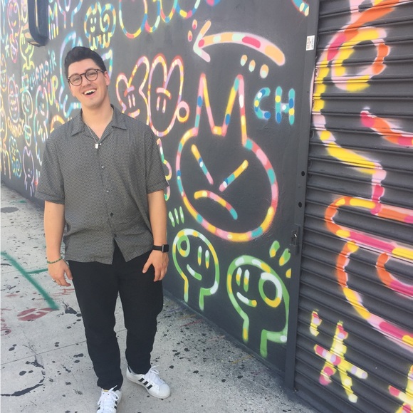 Meet your Posher, Drew - Picture 3 of 5